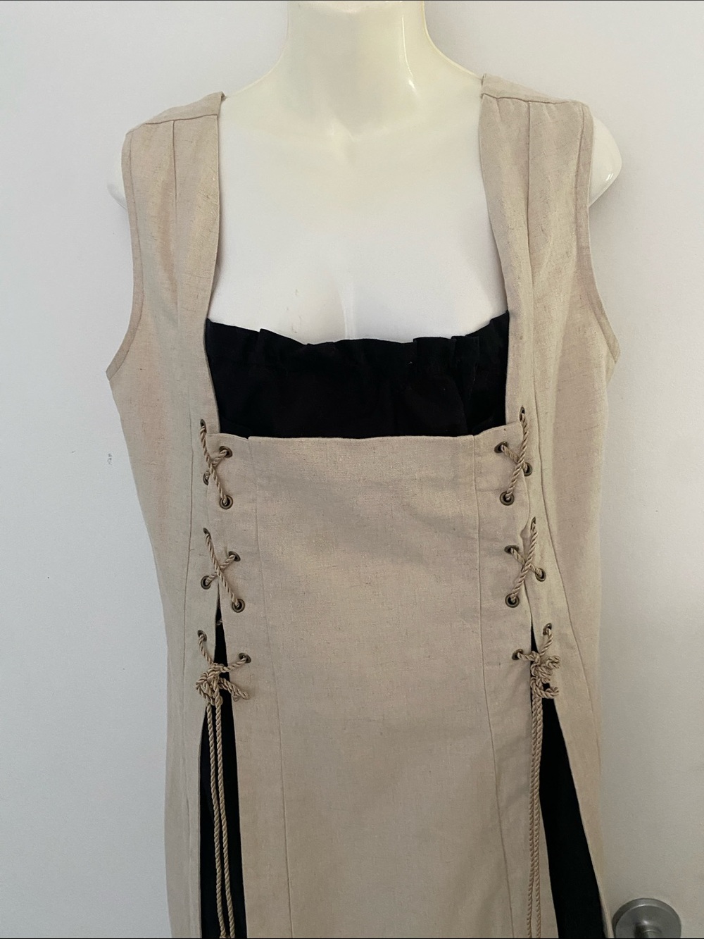 EXCALIBOR LInen Beige Maxi Dress w Black Insert & Lace-Up Panels Size X large - Picture 2 of 16